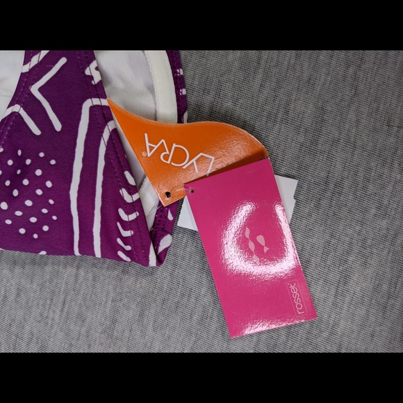 🎉 3/$20 Cia Maritima Bandeau Style Bikini Top - Picture 8 of 11